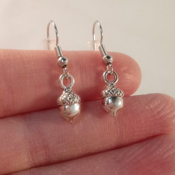 Silver Plated Acorn Nut Dangle Earrings Hypoallergenic Women's Party Gift - Picture 1 of 2